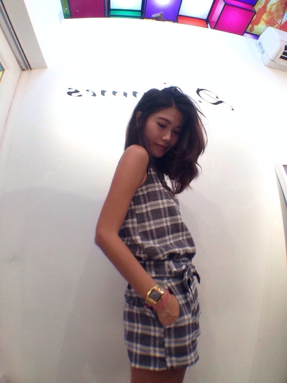 「Gsquare4B」｜「D.femmesのアイテム（つなぎ/オールインワン、グレー系）」を使った、PanDoraPunPun さん（レディース・169cm）の夏コーディネートの1枚目の写真