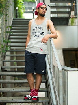 「アイテム（タンクトップ、グレー系）」を使った、Back Channel®︎さん（メンズ・176cm）の夏コーディネート