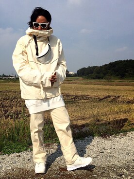 「theSakaki」｜「アイテム（スニーカー）」を使った、逆襲のハルプーさん（メンズ・176cm）の秋コーディネート