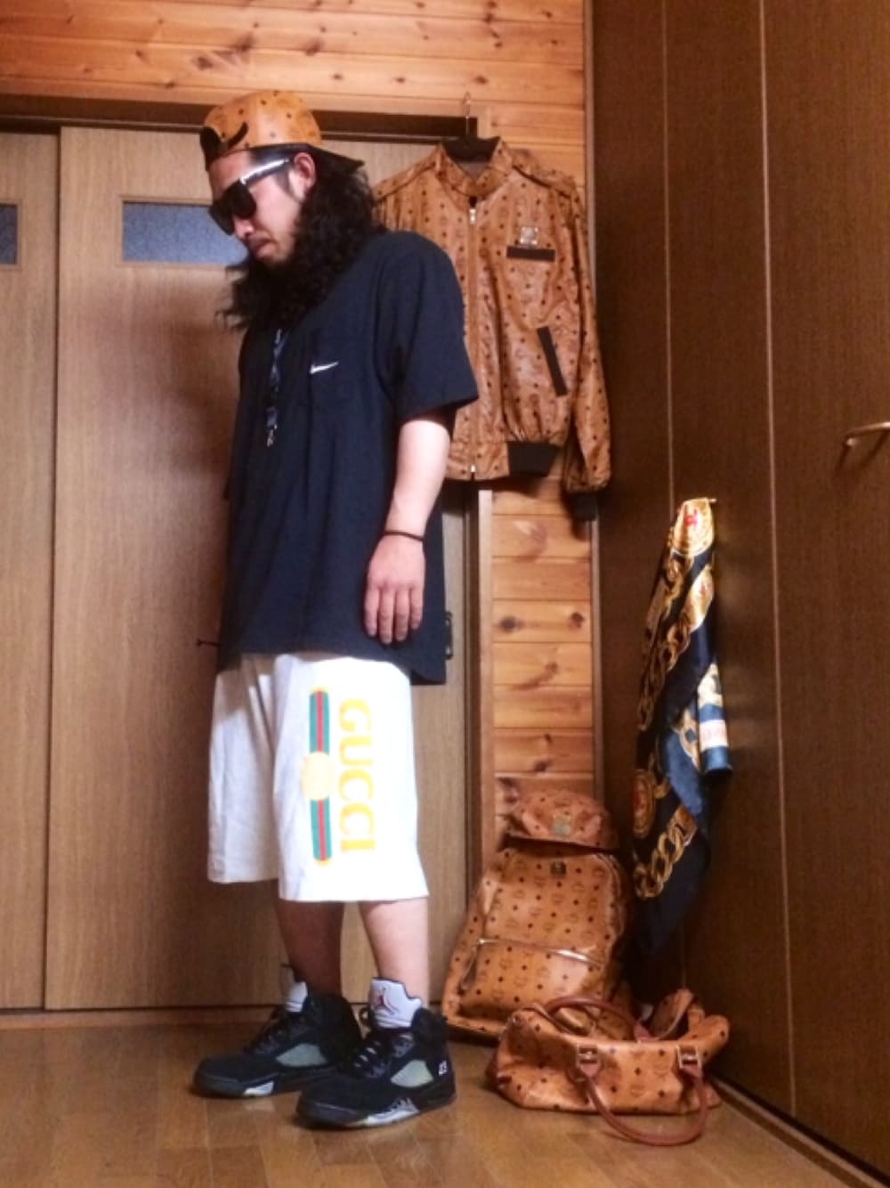 「NIKE、MCM、GUCCI、スウェットパンツ、jordan5、CLUB FASHION、ストリート、富山、リメイク、ポケットＴシャツ」｜「MCMのアイテム（キャップ、ブラウン系）」を使った、Yuuuukimenさん（メンズ・168cm）の夏コーディネートの1枚目の写真
