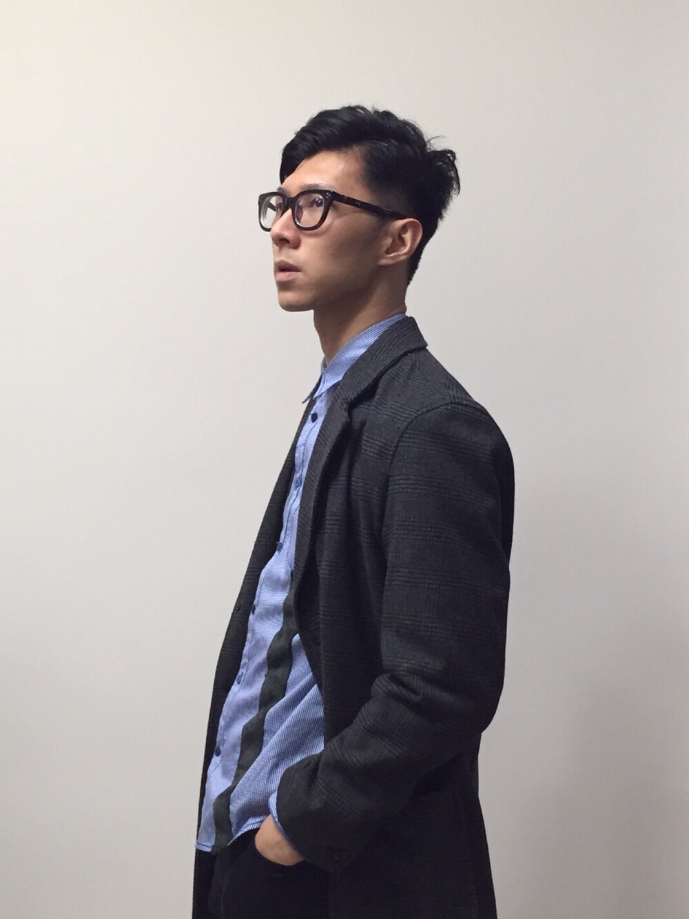 「initial、HARE、cheap monday」｜「HAREのツイードチェスターコート(HARE)（ダッフルコート、グレー系）」を使った、KING. Fさん（メンズ・178cm）の冬コーディネートの1枚目の写真
