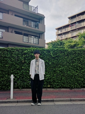 「アイテム（テーラードジャケット、ホワイト系）」を使った、ゆーきさん（メンズ・174cm）の夏コーディネート