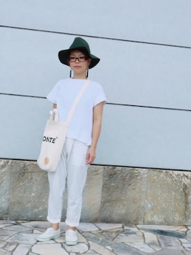 「NaRu（ナル）のアイテム（Tシャツ/カットソー、ホワイト系）」を使った、25nicoさん（レディース・157cm）の秋コーディネート