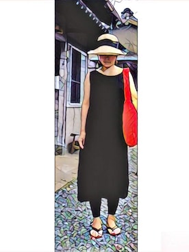 「アイテム（ビーチサンダル）」を使った、25nicoさん（レディース・157cm）の秋コーディネート