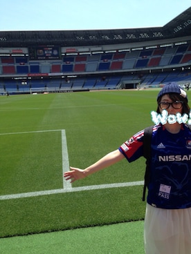 「サッカー」｜「アイテム（ニットキャップ/ビーニー）」を使った、菊池商店さん（レディース・154cm）の春コーディネート