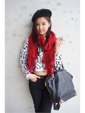 「wearsg」｜「アイテム（ハンドバッグ）」を使った、Cheryl Weeさん（レディース・165cm）の冬コーディネート