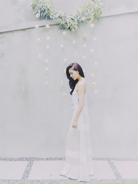 「wearsg」｜「アイテム（キャミソール）」を使った、Cheryl Weeさん（レディース・165cm）の冬コーディネート