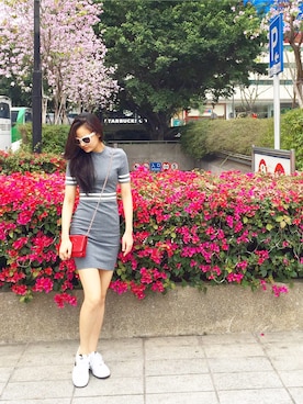 「wearsg」｜「アイテム（ワンピース）」を使った、Cheryl Weeさん（レディース・165cm）の春コーディネート