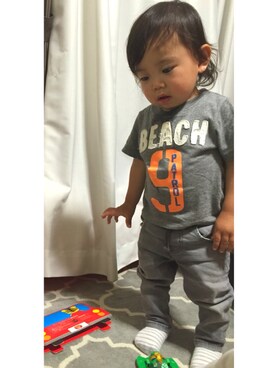 「OSHKOSH（オシュコシュ）のアイテム（Tシャツ/カットソー）」を使った、KENHAYARIHITO♡KARINさん（キッズ・90cm）の春コーディネート