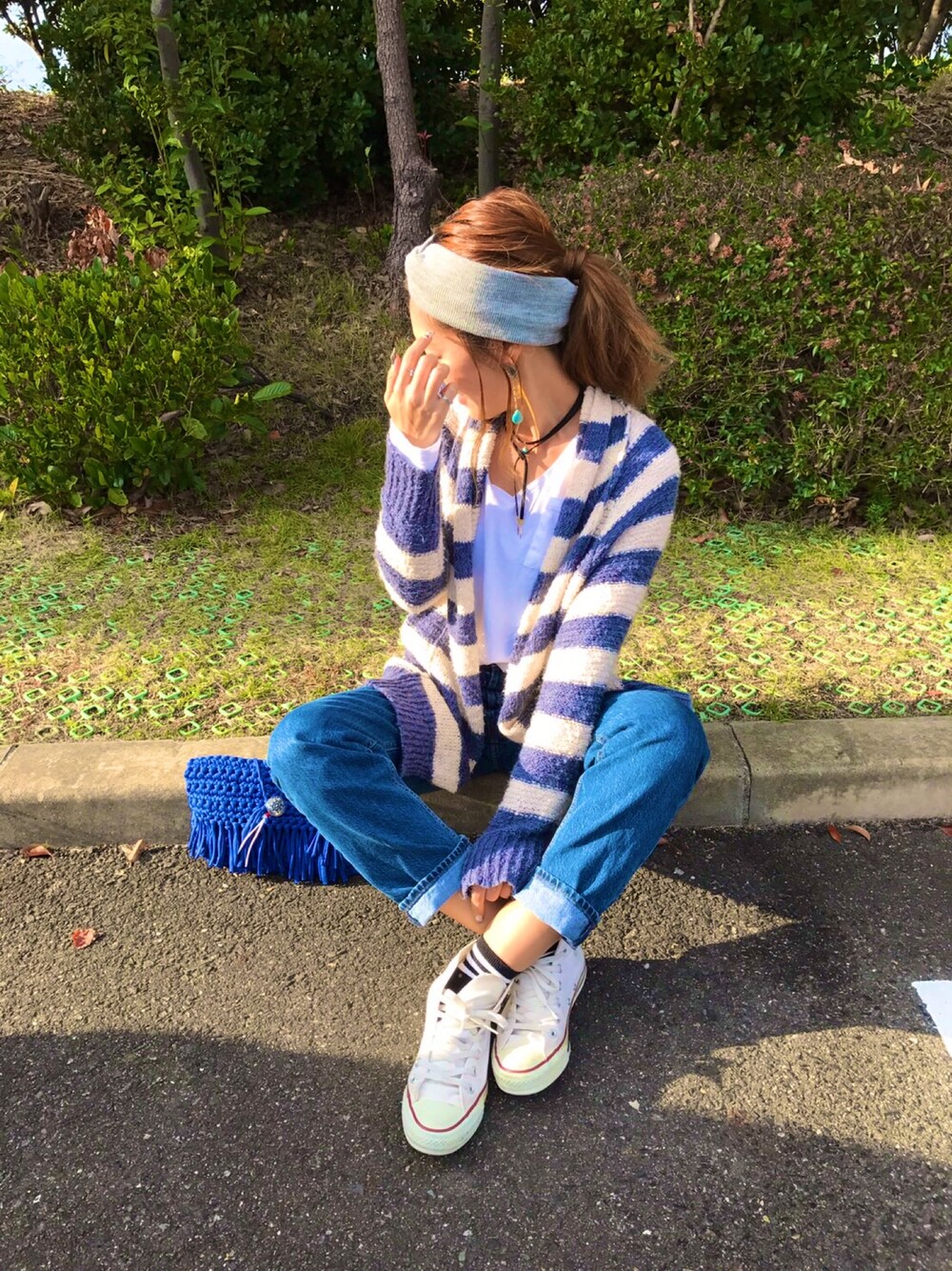 「ママコーデ、プチプラ、着回しコーデ、ボーダーカーディガン、ヘアバンド」｜「GUのアイテム（ヘアバンド、グレー系）」を使った、Ikumi さん（レディース・167cm）の冬コーディネートの1枚目の写真