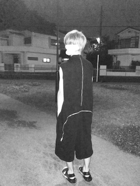「DRKSHDW by RICK OWENS（ダークシャドウ バイ リックオウエンス）のアイテム（テーラードジャケット）」を使った、ぺん太郎2さん（メンズ・171cm）の秋コーディネート