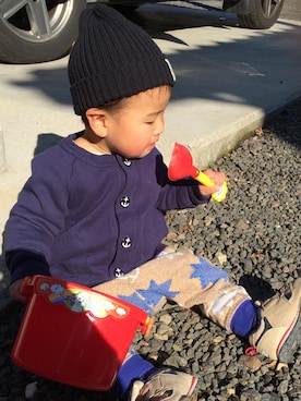 「MoL（モル）のアイテム（パンツ）」を使った、kanさん（キッズ・80cm）の冬コーディネート