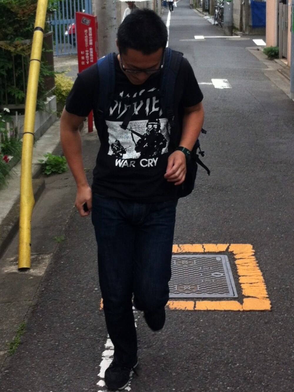 「なにわ」｜「大災害のアイテム（Tシャツ/カットソー、ブラック系）」を使った、NxDxKxTxさん（メンズ・165cm）の夏コーディネートの1枚目の写真