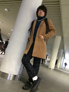 「黒リュック」｜「アイテム（チェスターコート）」を使った、k.you-sayさん（メンズ・172cm）の冬コーディネート