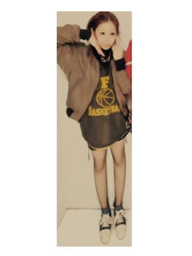 「アイテム（ナイロンジャケット、グリーン系）」を使った、REiNAさん（レディース・158cm）の冬コーディネート