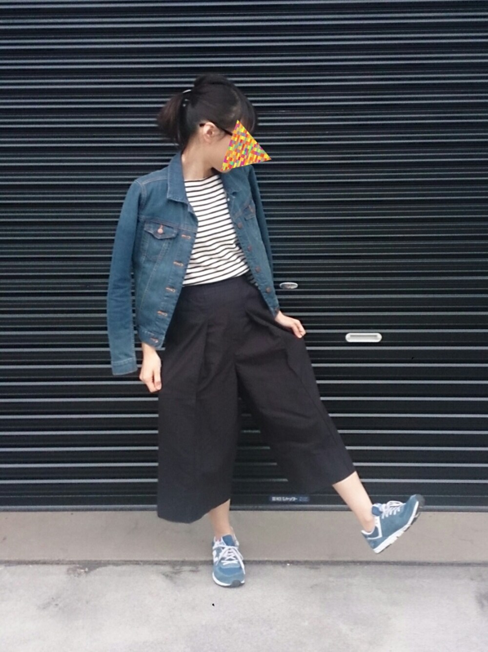 「UNIQLOのアイテム（その他パンツ、ブラック系）」を使った、Machakoさん（レディース・158cm）の春コーディネートの1枚目の写真