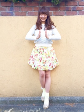 「花柄 スカート」｜「アイテム（レッグウェア）」を使った、宮本さゆみさん（レディース・162cm）の冬コーディネート
