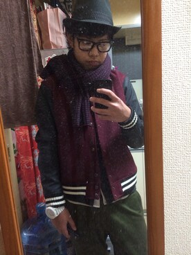 「黒縁メガネ」｜「アイテム（スタジャン）」を使った、海渡さん（メンズ・167cm）の春コーディネート