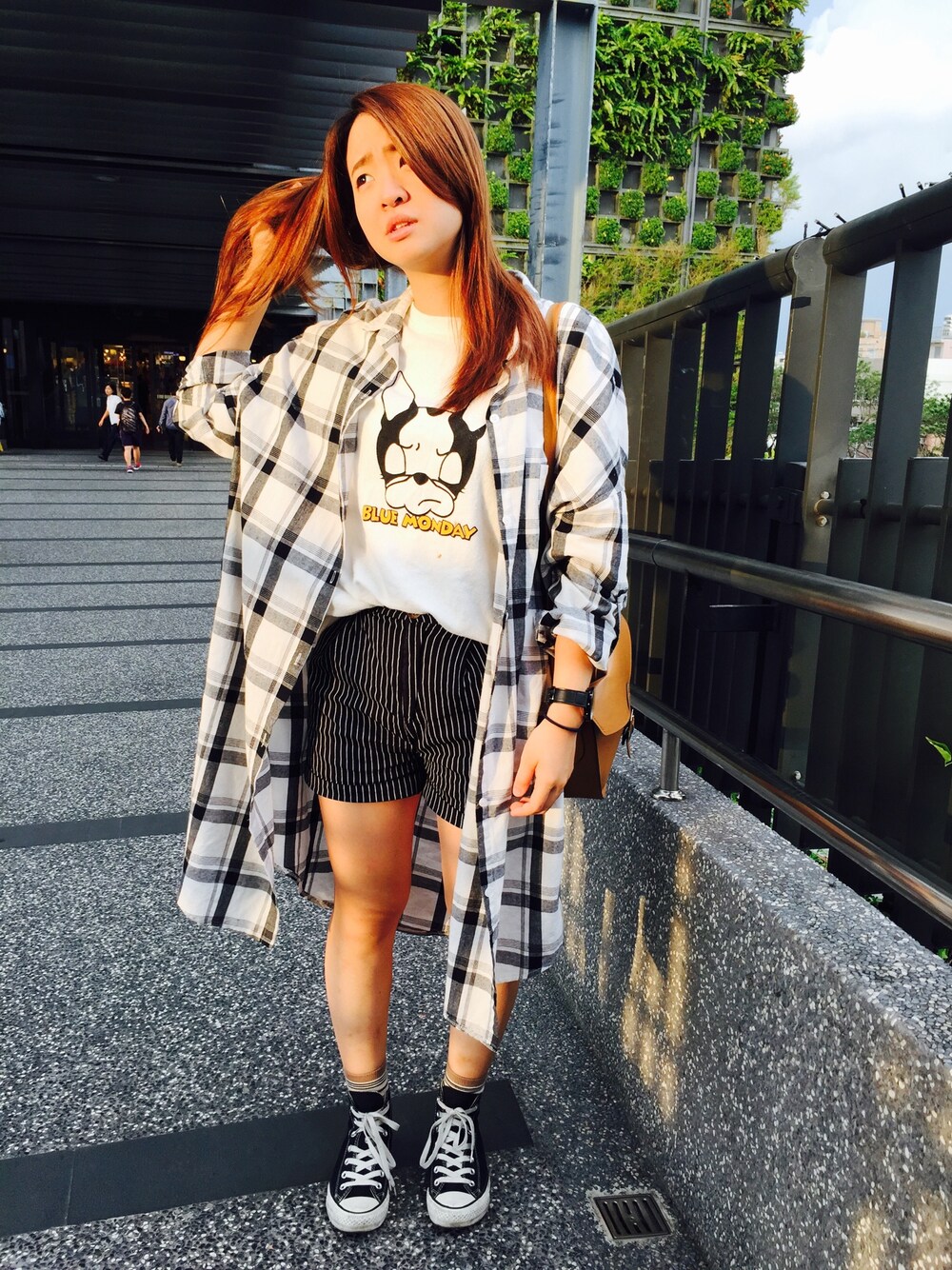 「左營新光三越」｜「PAZZOのアイテム（カーゴパンツ、ブラック系）」を使った、sheng.Hさん（レディース・160cm）の夏コーディネートの1枚目の写真