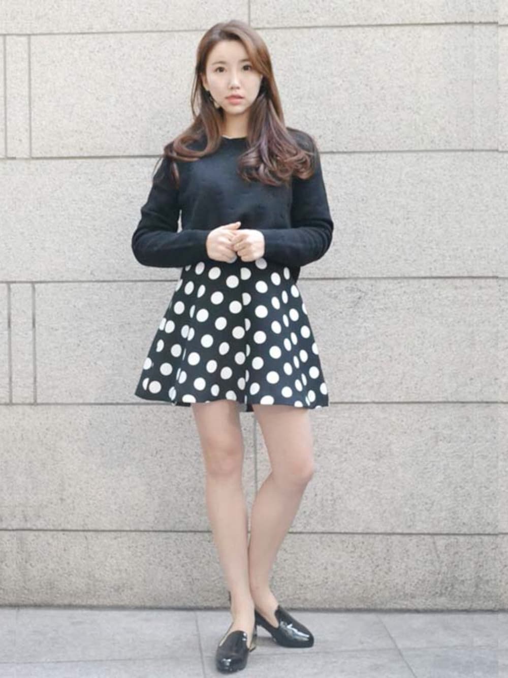 「knit、dot、MIXXO」｜「MIXXOのアイテム（ニット/セーター、ブラック系）」を使った、DAYOONさん（メンズ・160cm）の冬コーディネートの1枚目の写真
