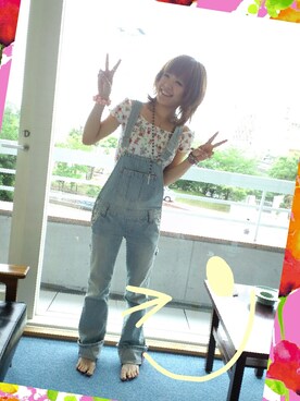 「Lee（リー）のアイテム（サロペット/オーバーオール、ブルー系）」を使った、くぅさんの夏コーディネート
