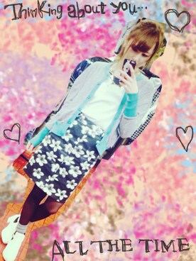 「MOUSSY（マウジー）のデニムスカート（デニムスカート、ブラック系）」を使った、rika.mさん（レディース・161cm）の春コーディネート