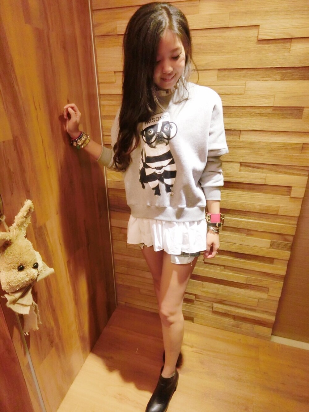 「korea」｜「no brandのOne piece 💜（Tシャツ/カットソー、グレー系）」を使った、peikuoさん（レディース・165cm）の秋コーディネートの1枚目の写真