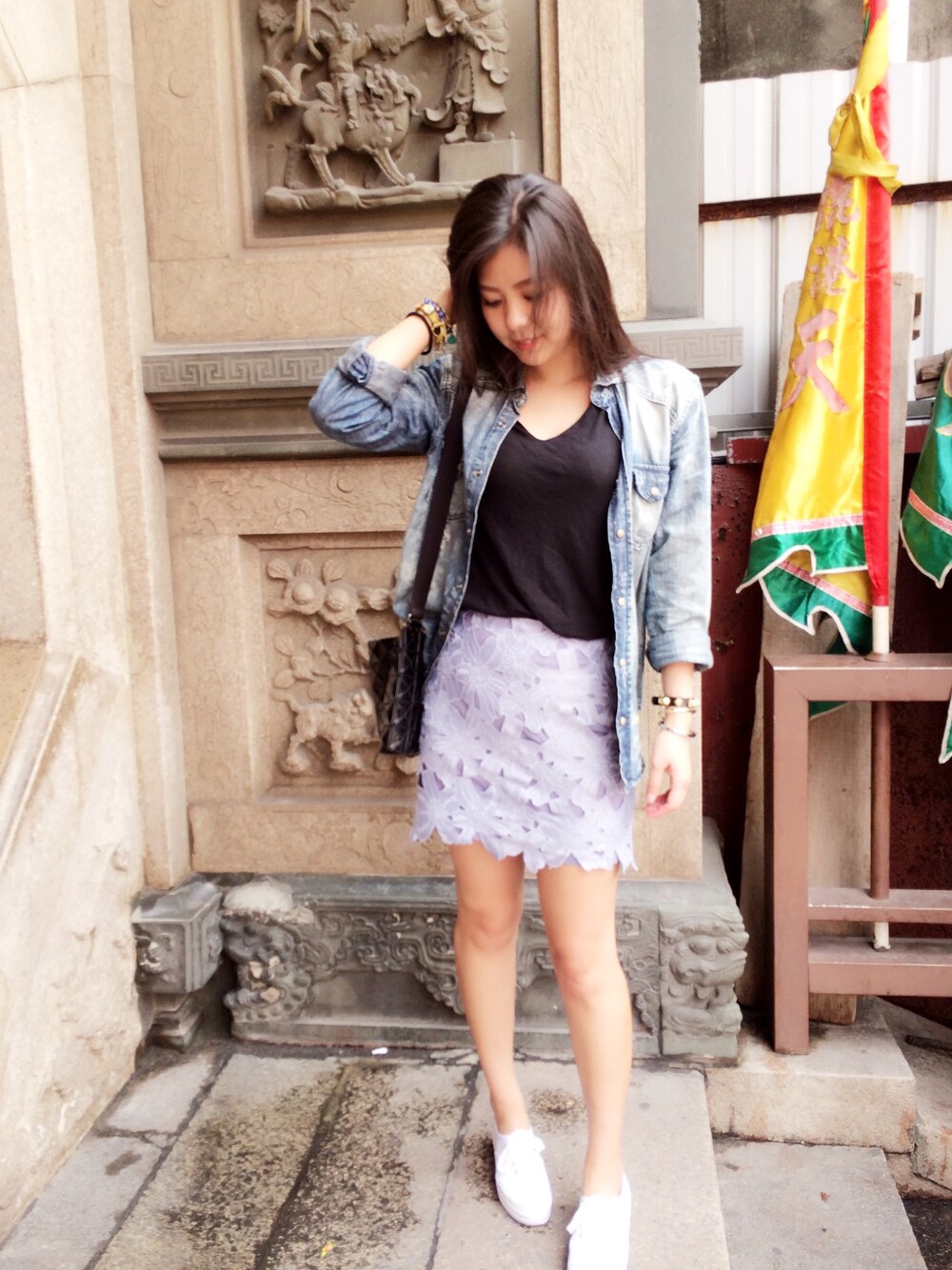 「Boyfriend Jeans、less」｜「no brandの蕾絲❤️（スカート、パープル系）」を使った、peikuoさん（レディース・165cm）の春コーディネートの1枚目の写真