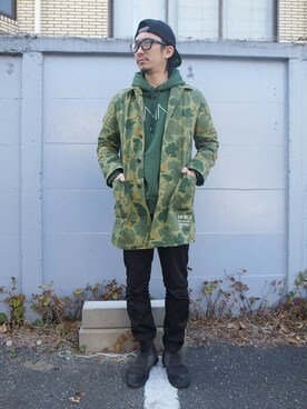 「カモ柄」｜「アイテム（ステンカラーコート）」を使った、GDCTOKYO-MAH-bow-さん（メンズ・171cm）の冬コーディネート