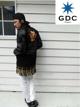 GDCのスタジャンを使った人気ファッションコーディネート - WEAR