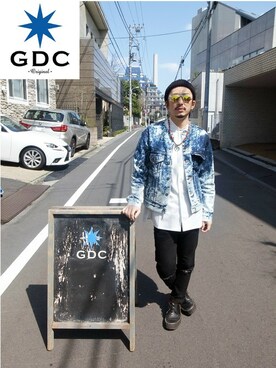 「ノーカラー」｜「アイテム（デニムジャケット）」を使った、GDCTOKYO-MAH-bow-さん（メンズ・171cm）の春コーディネート