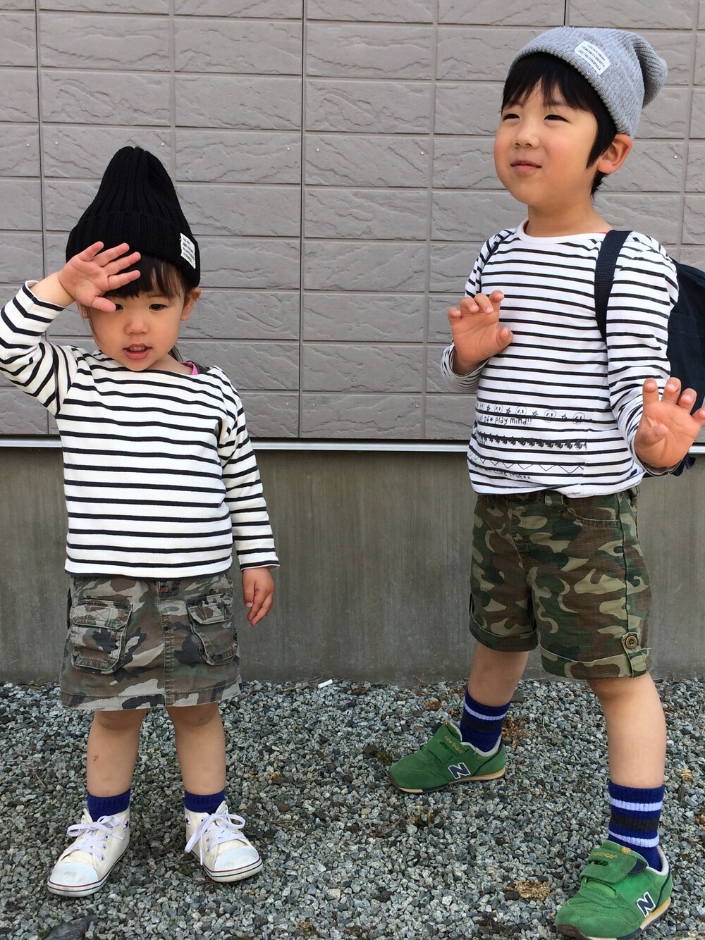 「ボーダー、カモフラ、カンケンミニ、おそろいコーデ」｜「CONVERSEのBABY ALL STAR RZ/ベビー オールスター RZ（スニーカー、ホワイト系）」を使った、えちこ♡さん（キッズ・90cm）の春コーディネートの1枚目の写真