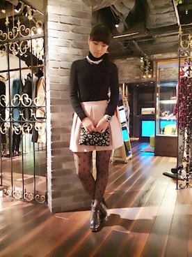 「タートルネック」｜「アイテム（アナログ腕時計）」を使った、北谷さん（レディース・170cm）の秋コーディネート