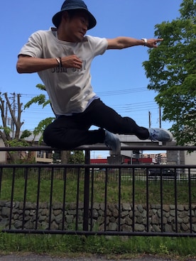 「GOLD（ゴールド）のアイテム（帽子）」を使った、わっさんさん（メンズ・176cm）の春コーディネート