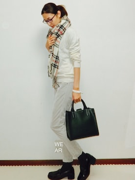 「グレーパンツ」｜Erikasan．さん（レディース・167cm）の秋コーディネート