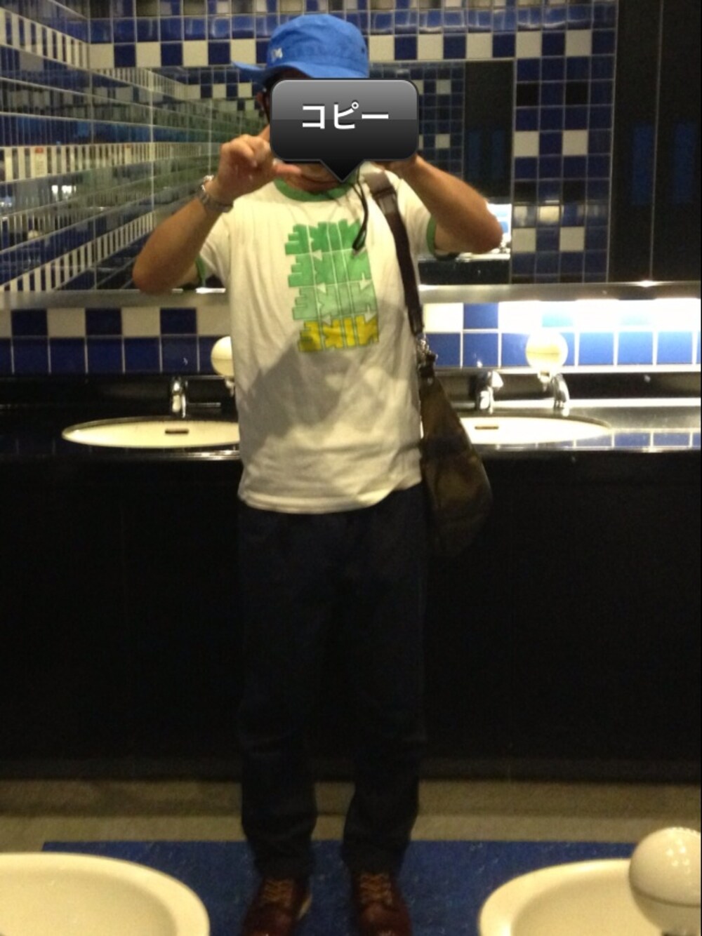 「Tシャツ、MILLET、NIKE、イージーパンツ、RED WING、ガゼルチノパン」｜「MILLETのアイテム（ハット、ブルー系）」を使った、takayoshi shiotaさん（メンズ・170cm）の秋コーディネートの1枚目の写真
