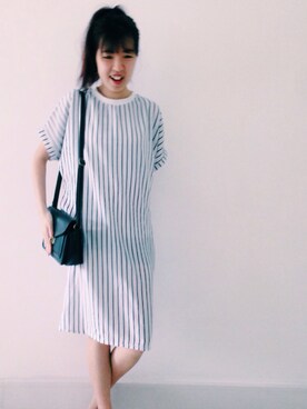 「MONKI（モンキ）のアイテム（ドレス）」を使った、stephaniebiancaso さん（レディース・163cm）の夏コーディネート