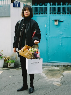 「Alpha Industries（アルファインダストリーズ）のアイテム（スタジャン）」を使った、김혜진さん（レディース・161cm）の秋コーディネート