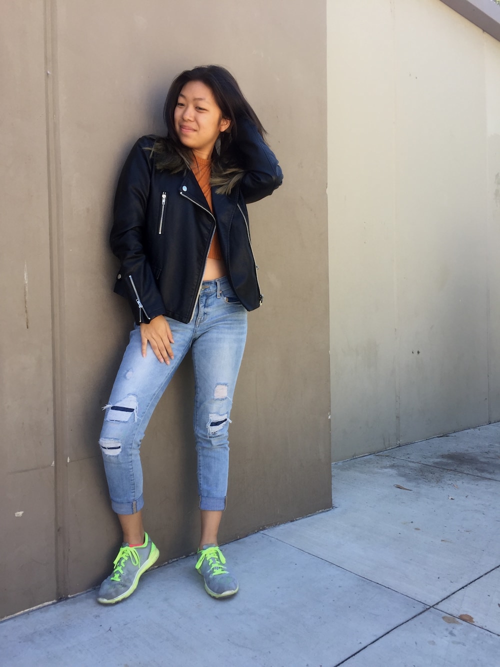 「FOREVER 21のFOREVER 21 Faux Leather Moto Jacket（ライダースジャケット、ブラック系）」を使った、miyhla さん（レディース・160cm）の秋コーディネートの1枚目の写真