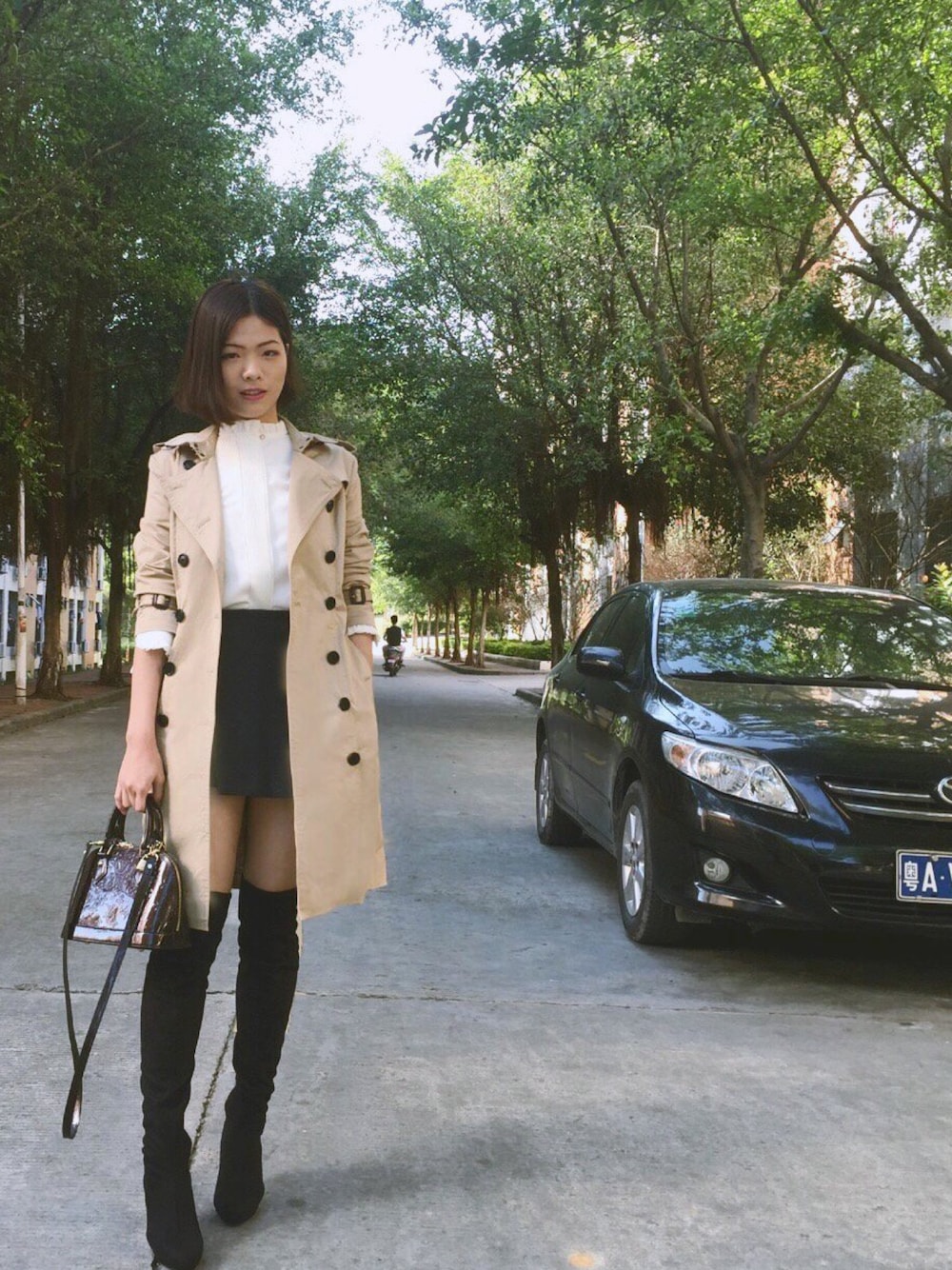 「ZARA、UNIQLO、black、ootd、WEGO、NIKE、outfit、supreme、used、adidas」｜「BURBERRYのアイテム（ダウンジャケット/コート、ベージュ系）」を使った、三文鱼吃不吃さん（レディース・172cm）の冬コーディネートの1枚目の写真