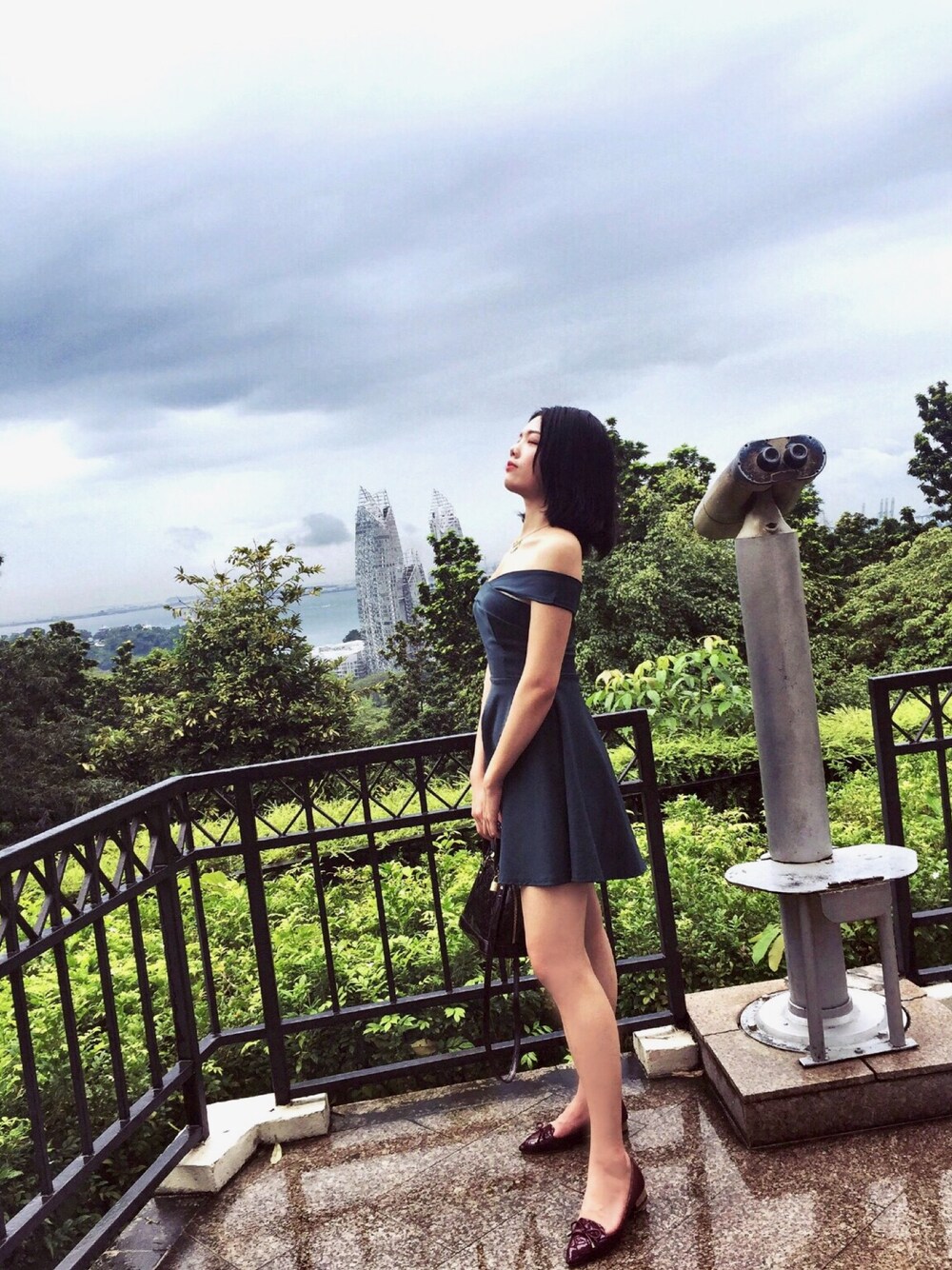 「カジュアル、休日スタイル、シンプルコーデ、outfit、オトナカジュアル、ZARA、adidas、NIKE、UNIQLO、GU」｜「MOUSSYのアイテム（チュニック、グリーン系）」を使った、三文鱼吃不吃さん（レディース・170cm）の冬コーディネートの1枚目の写真