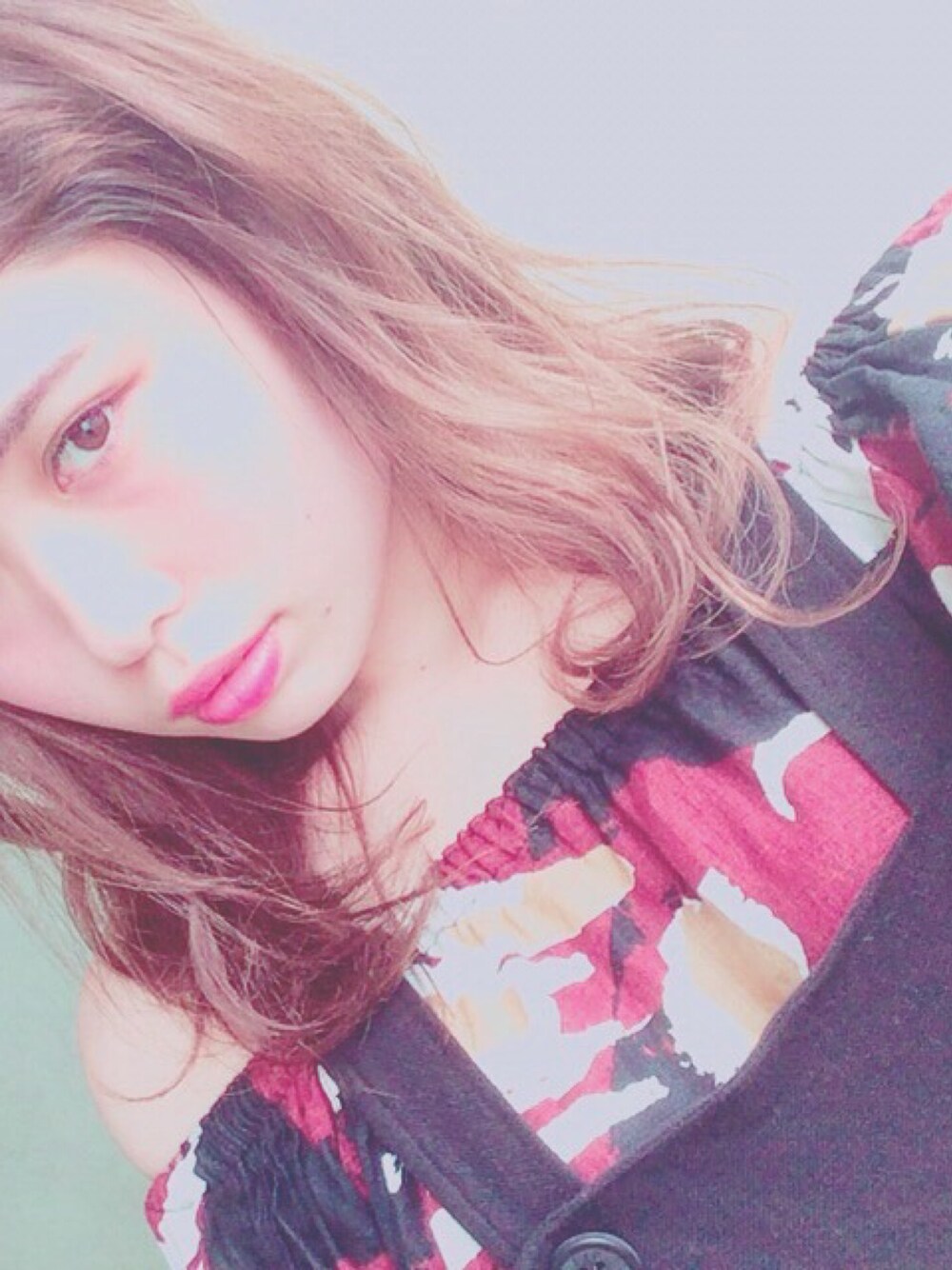 「シンプル、休日スタイル、ootd、オフショル、SLY、サロペット、柄物、outfit、ラフ、サボ」｜「SLYのSANDY オフショルTOPS（Tシャツ/カットソー、ブラック系）」を使った、mizukittyさん（レディース・161cm）の春コーディネートの1枚目の写真