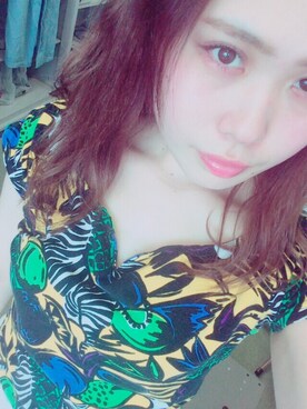 「SLY（スライ）のEVER LASTINGオフショルTOPS（Tシャツ/カットソー、イエロー系）」を使った、mizukittyさん（レディース・161cm）の春コーディネート