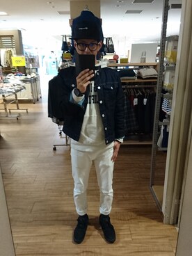 「tk.TAKEO KIKUCHI（ティーケータケオキクチ）のアイテム（デニムジャケット）」を使った、キヨキヨさん（メンズ・167cm）の春コーディネート