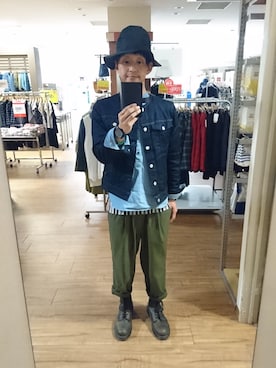 「tk.TAKEO KIKUCHI（ティーケータケオキクチ）のアイテム（デニムジャケット）」を使った、キヨキヨさん（メンズ・167cm）の春コーディネート
