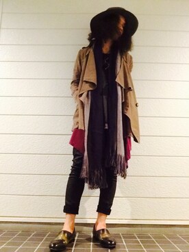 「Alexander McQueen（アレキサンダーマックイーン）のアイテム（トレンチコート）」を使った、Senosanさん（メンズ・166cm）の秋コーディネート