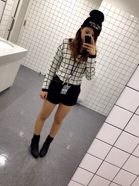 「アイテム（ブーティ）」を使った、よこえみさん（レディース・156cm・10代）の秋コーディネート