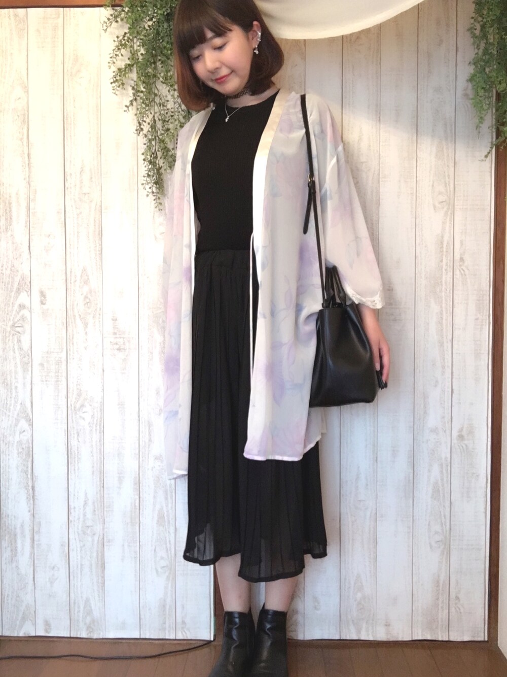 「夏コーデ、レースガウン、花柄、ブラック、ブラックコーデ、人のコメ欄荒らし部、愛はWEARを救うキャンペーン、七夕、ディズニー」｜「MARTEのアイテム（その他トップス、ホワイト系）」を使った、Myaさん（レディース・168cm）の夏コーディネートの1枚目の写真