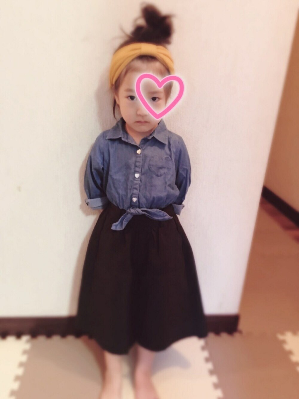 「キッズファッション、キッズ、ガウチョ、安い、女の子、デニムシャツ、ヘアバンド」｜「しまむらのアイテム（シャツ/ブラウス、その他）」を使った、aikae♡さん（キッズ・100cm）の春コーディネートの1枚目の写真