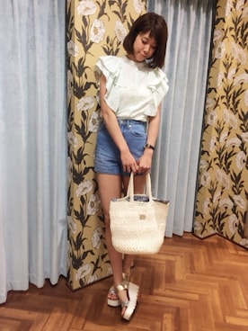 「Supreme.La.La.（シュープリームララ）のアイテム（トートバッグ）」を使った、Harei Arakawaさん（レディース・168cm）の春コーディネート